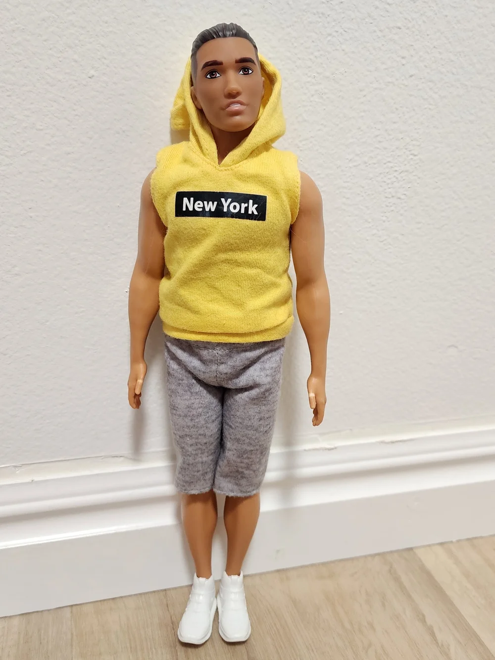 Mattel Barbie Fashionistas #131 New York Ken Doll 2018 Broad Body Molded Hair